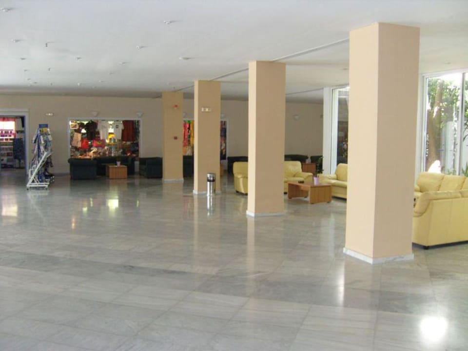 Hall Dessole Dolphin Bay Resort