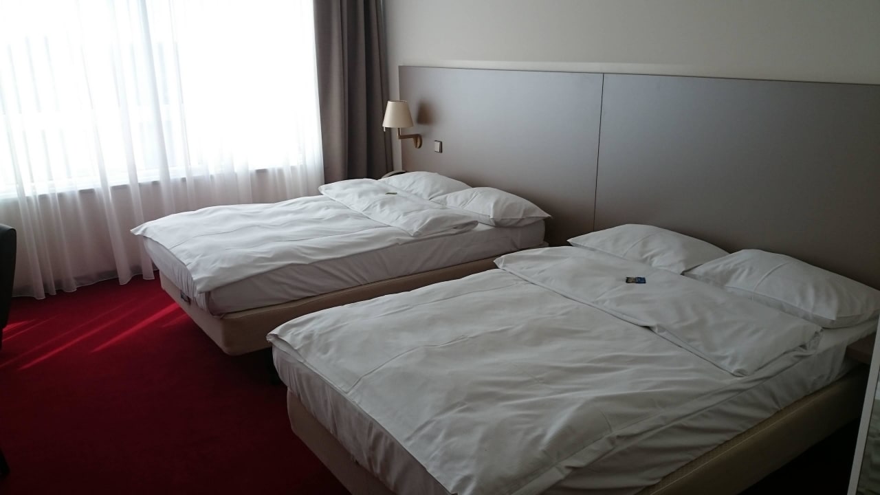 Einfache ausreichende Betten Lindner Hotel Cottbus