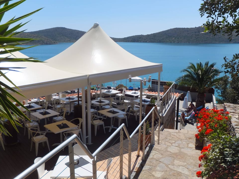 Offener Teil des Speisesaals Domes Aulus Elounda All-Inclusive Resort, Curio Collection by Hilton