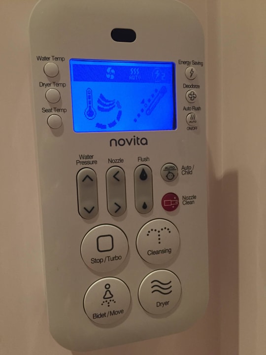 Toiletten Fernbedienung  ibis Styles Hotel Ambassador Seoul Myeong-dong