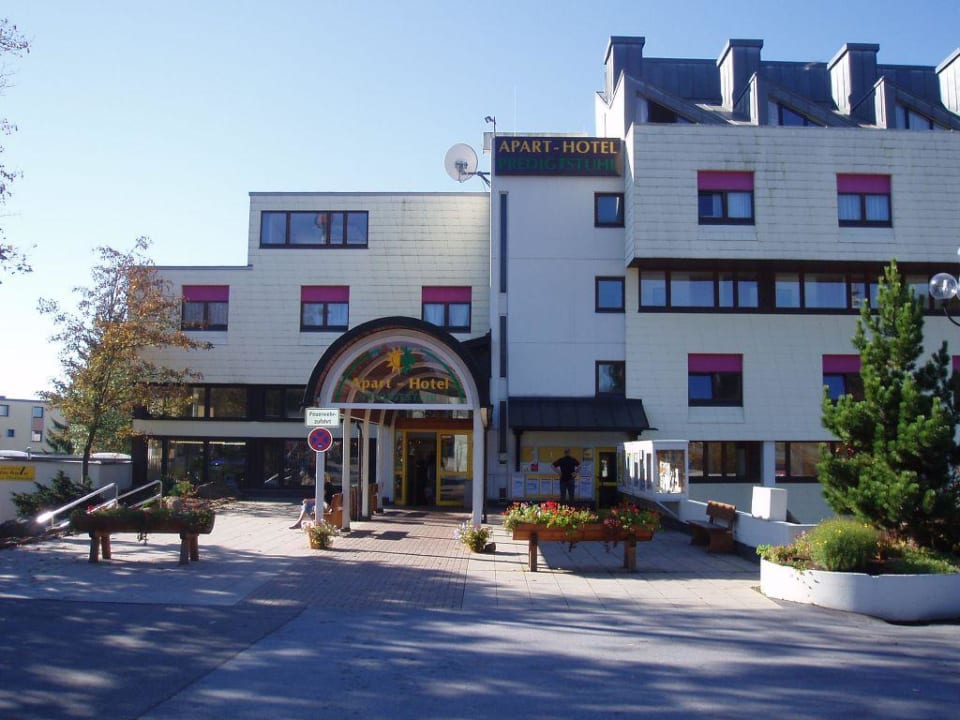 Hotel Eingang Predigtstuhl Resort