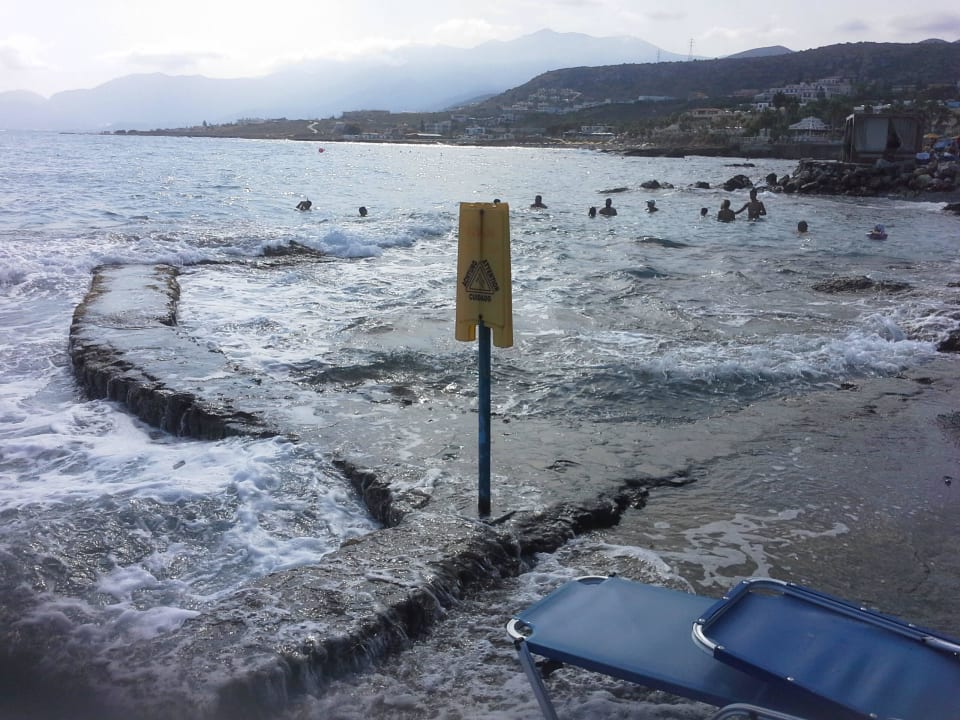 Das Strand Eri Beach & Village