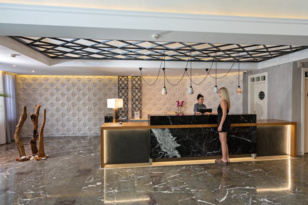 Lobby Delfina Tropic Beach