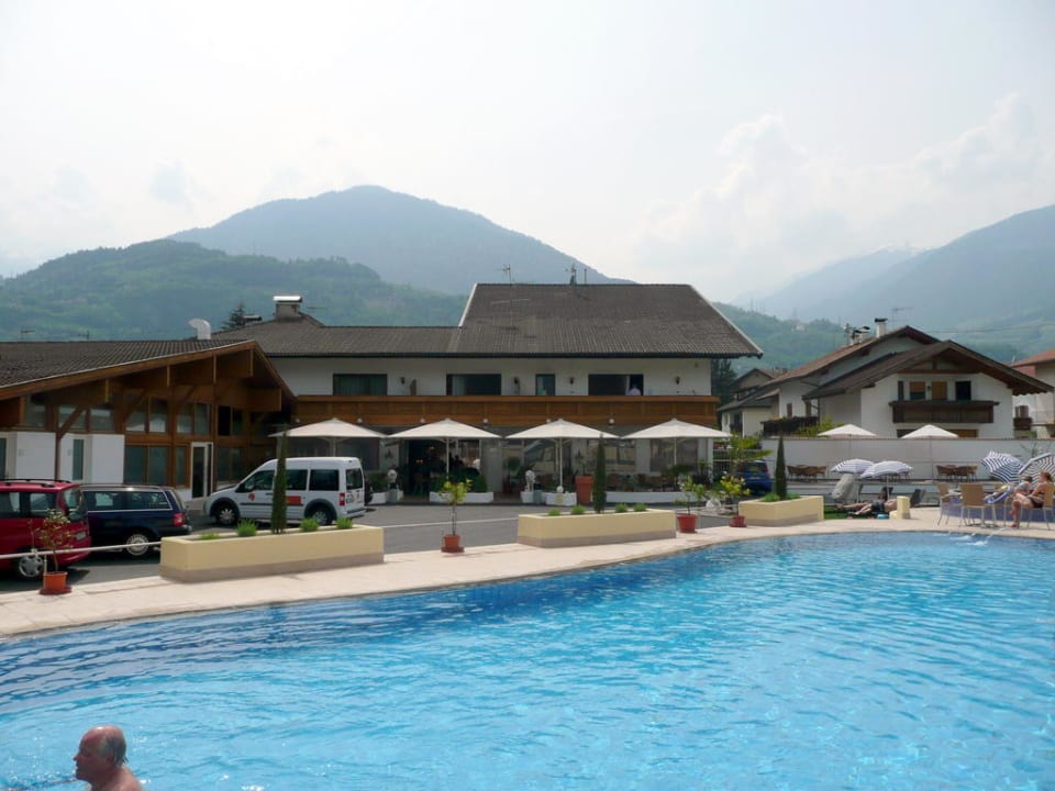 Aussenpool Schlosshof Charme Style Hotel Resort