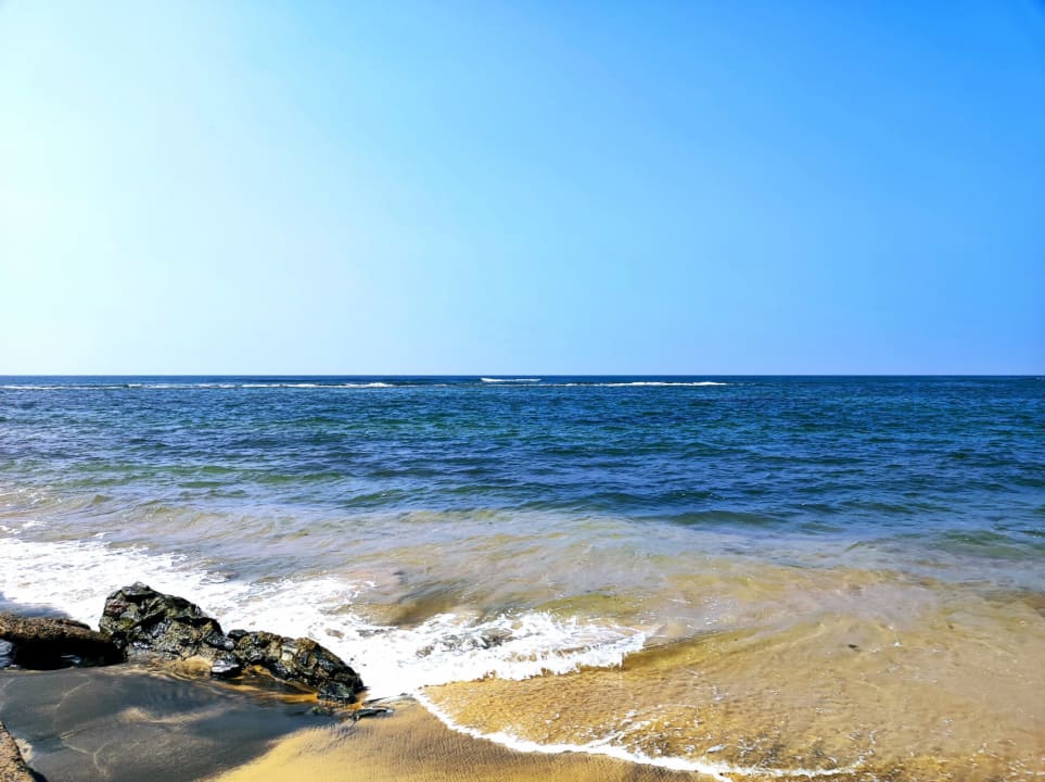 Strand Earl’s Reef Beruwala