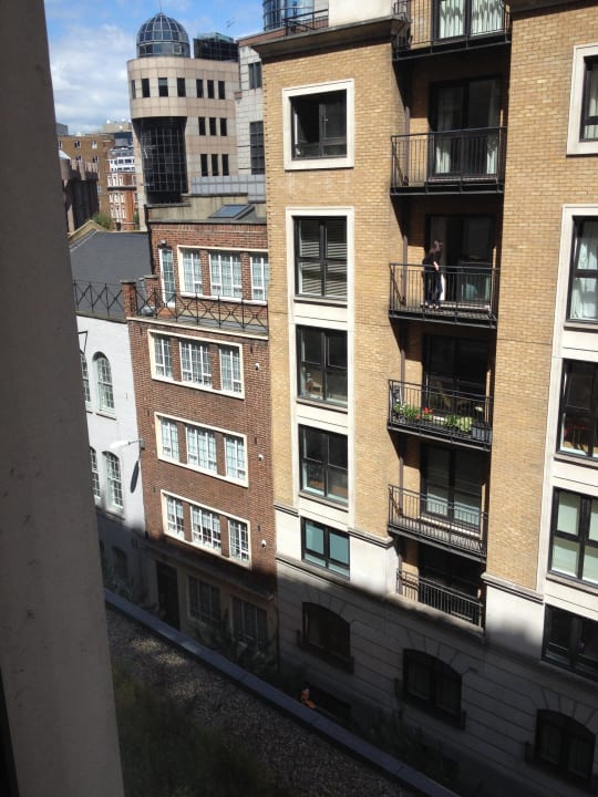 Seitenstraße vom 4. Stock DoubleTree by Hilton Hotel London - Tower of London