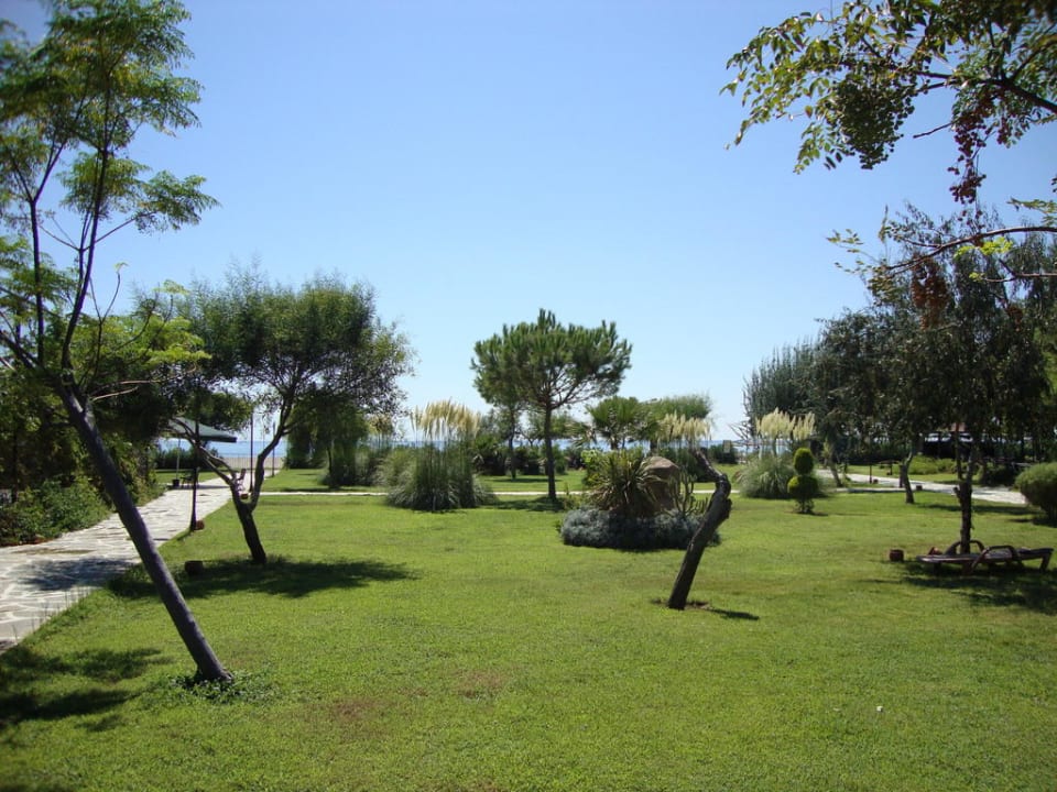 Die Gartenanlage Club Yali Hotels & Resort