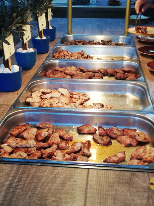 Gastro Anissa Beach & Village