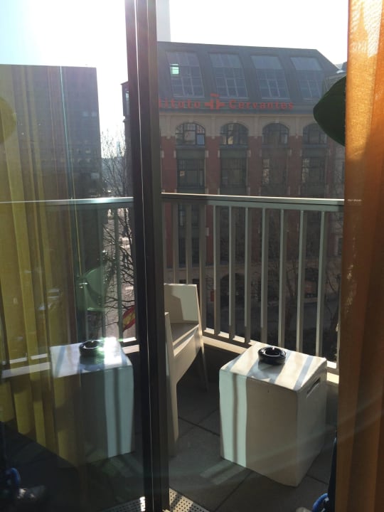 Balkon Adina Apartment Hotel Berlin Hackescher Markt