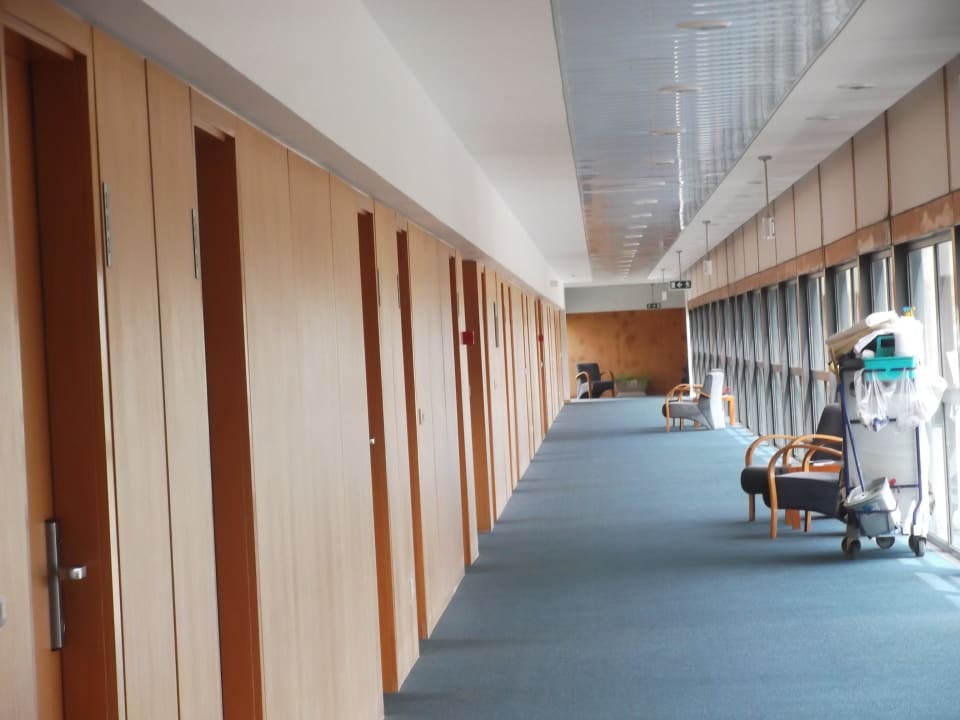 Der hässliche Gang zum  Zimmer Hotel Colombo