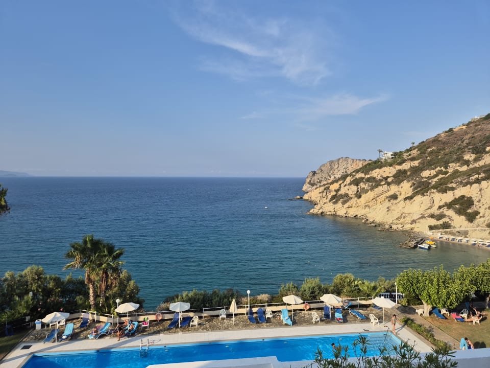 Pool Hotel Istron Bay