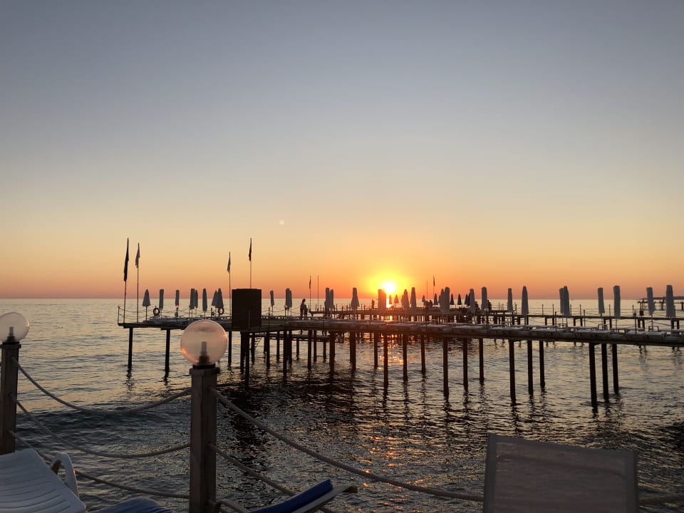 Strand Quattro Beach Spa & Resort