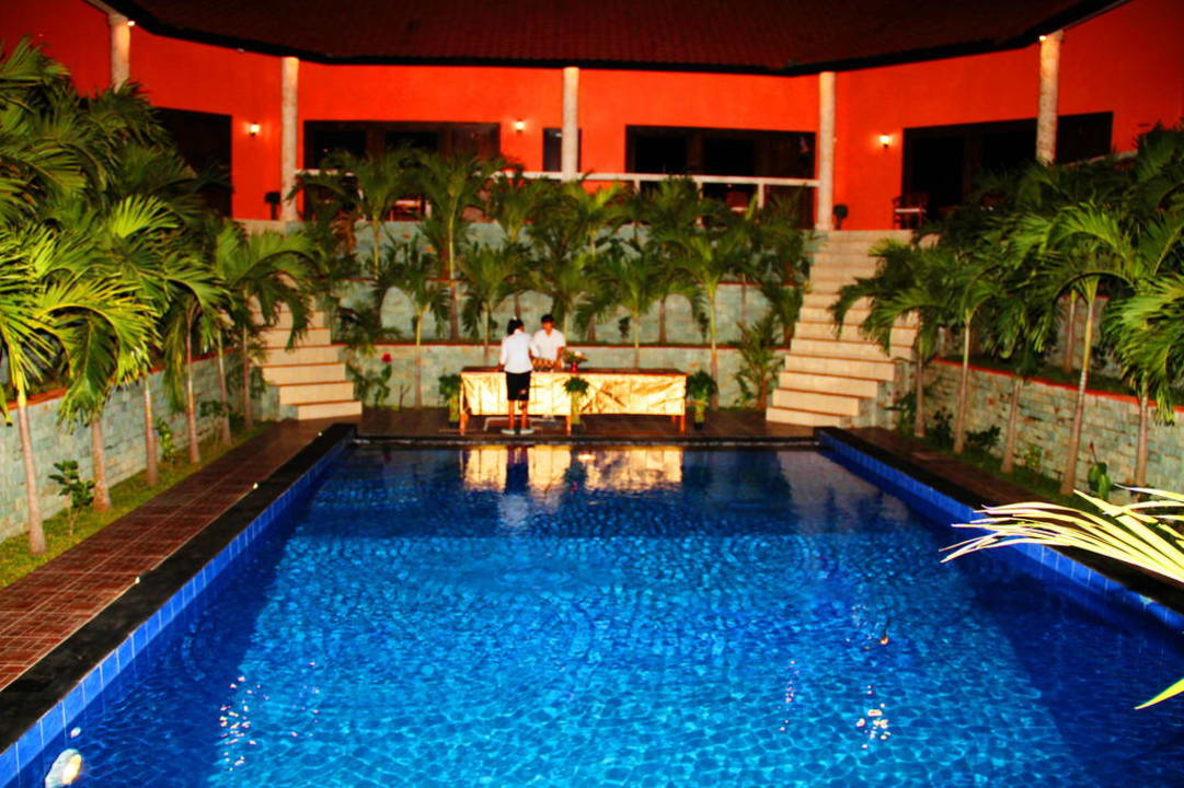 Swimming pool party Hotel Bali Spark Resort Dive & Spa