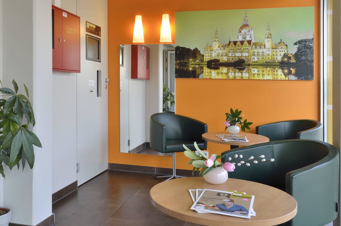 Lobby B&B Hotel Hannover-Nord