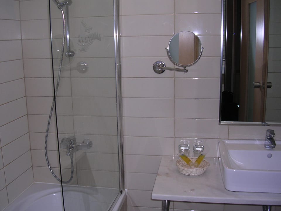 Bad / Superiorzimmer Albatros Spa & Resort Hotel