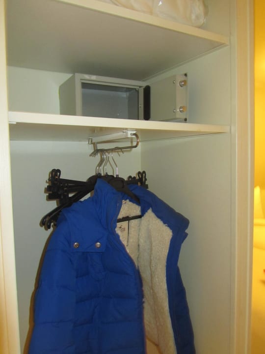 Kleiderkasten ibis Styles Hotel Paris Gare de l'Est Château Landon