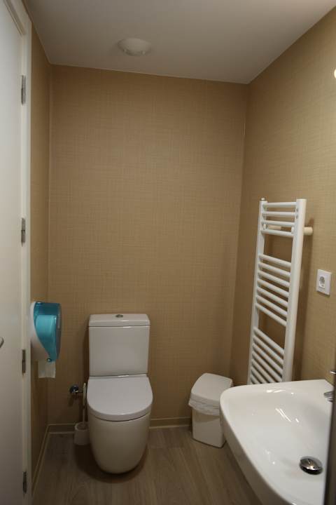 Zimmer Alberg Abat Oliba