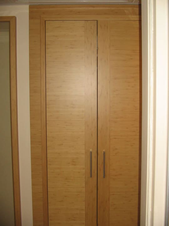 Schrank Best Western Plus The President Hotel