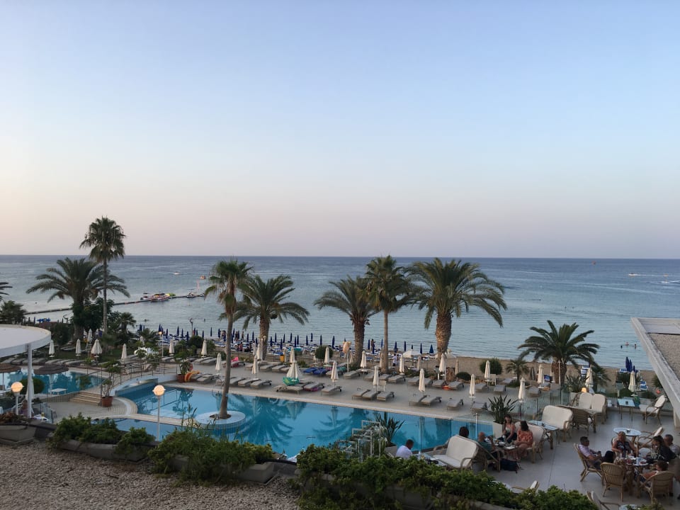 Pool Hotel Sunrise Beach