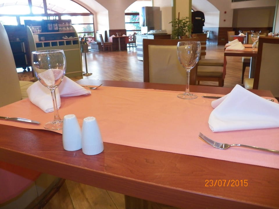 Main Restaurant VONRESORT Golden Coast