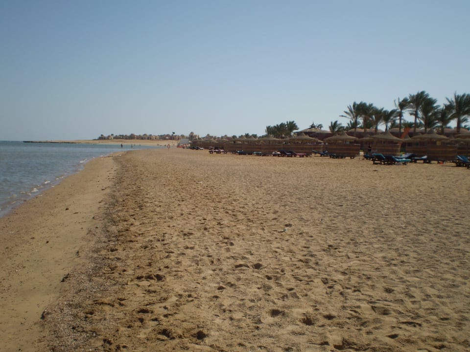 Langer Sandstrand Swisstouch Oriental Resort Marsa Alam