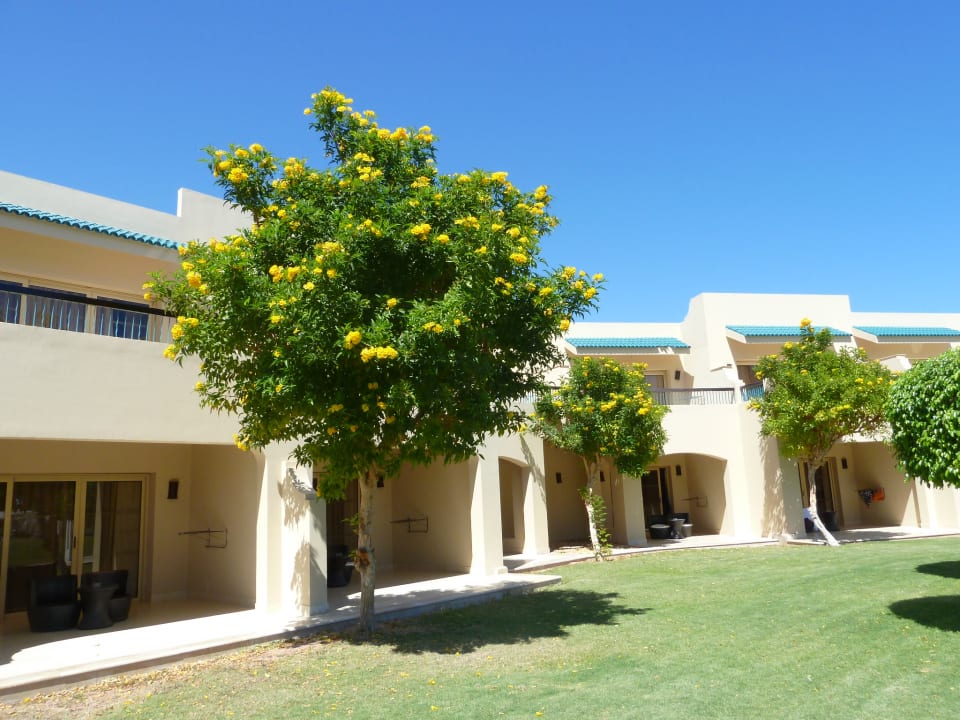 Anlage typische Gebäude Coral Sea Holiday Village