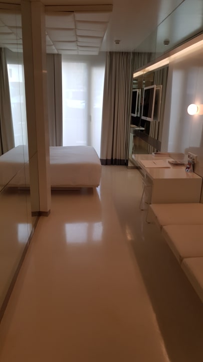 Zimmer Hotel The Mirror Barcelona