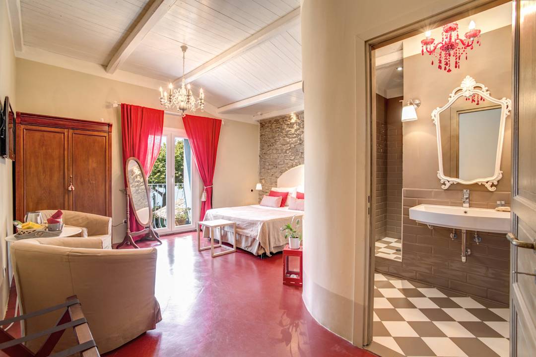 RED JUNIOR SUITE Hotel Borgo Vistalago