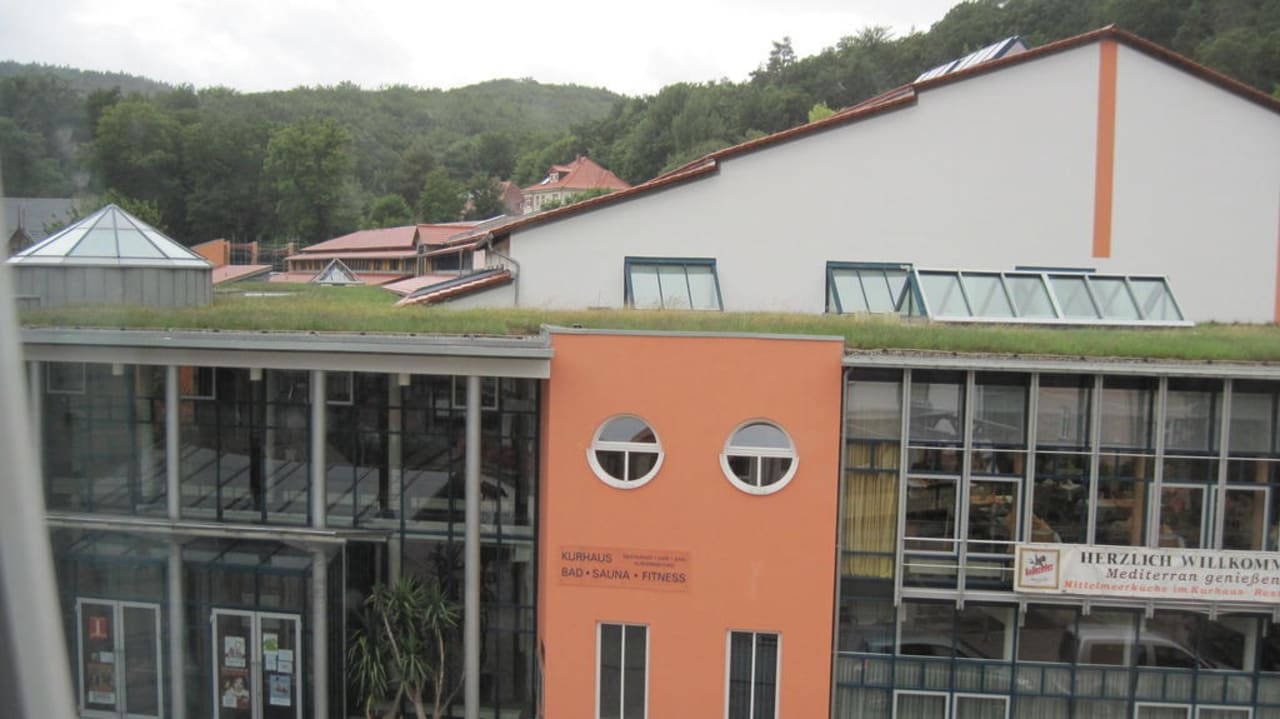 Ausblick auf Kur- bzw. Thermalbad Eingang Kurhotel Bad Suderode