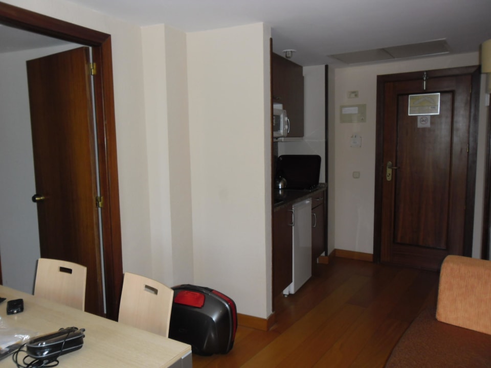 Eingang mit kleiner Küche Aparthotel Ivory Playa