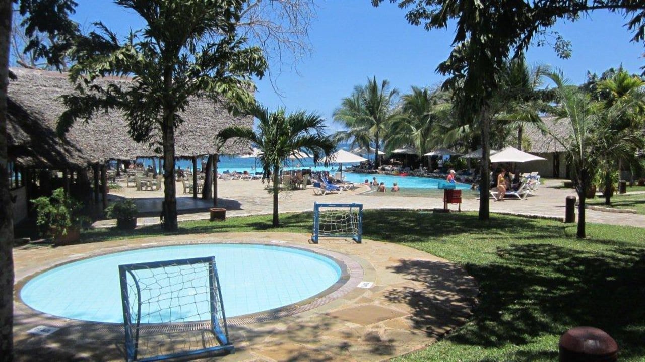 Kinderpool Baobab Holiday Resort