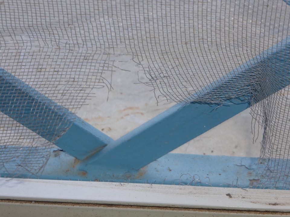 Loch im Fliegengitter Sardafit Nr. 555a - Surfer's Traumhaus an zwei Sandstränden