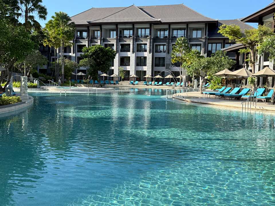 Pool Courtyard by Marriott Bali Nusa Dua
