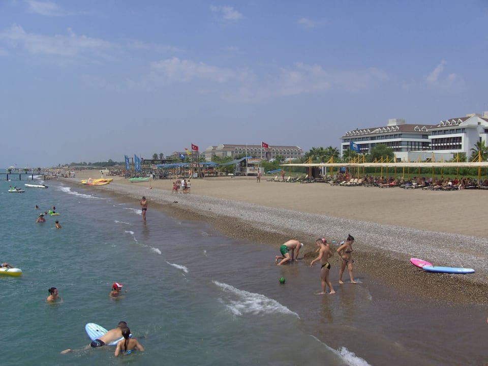 Blick vom Steeg zum Hotelstrand Sherwood Dreams Resort