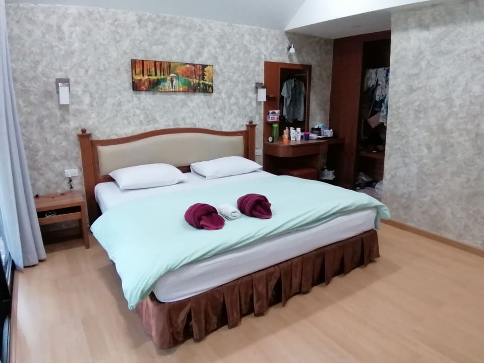 Zimmer Kaw Kwang Beach Resort