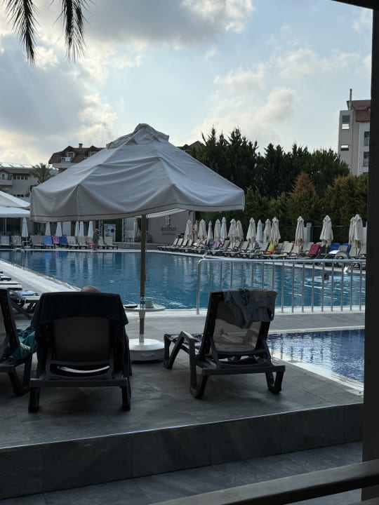 Pool Side Story Resort & Spa