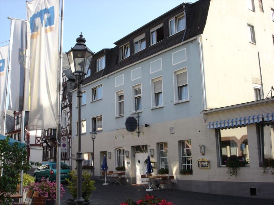 Straßenansicht Goldener Stern