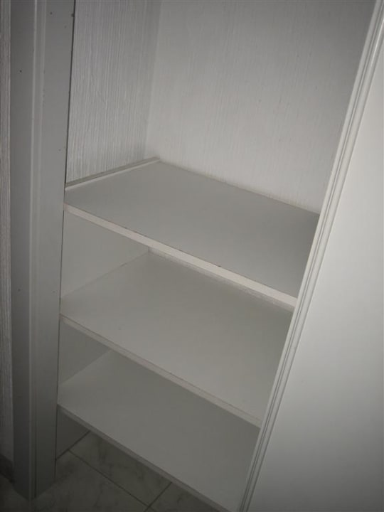 Kleiderkasten Bahía de Alcúdia Hotel & Spa