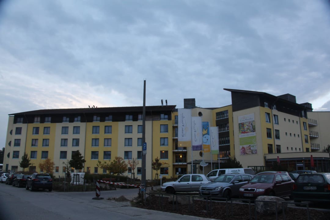 Auffahrt und Haupteingang Casa Familia Familienferienstätte