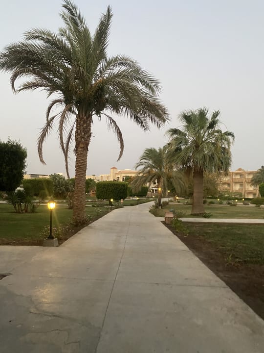 Gartenanlage Brayka Bay Resort