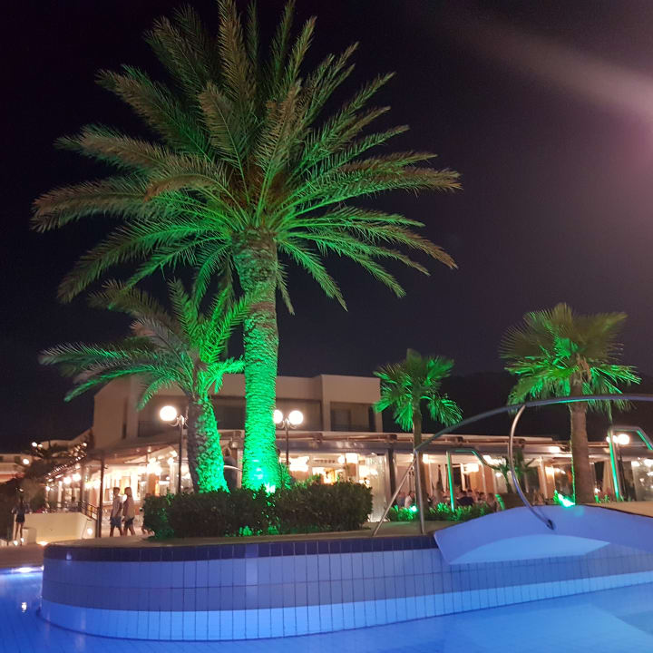 Pool Hydramis Palace Beach Resort