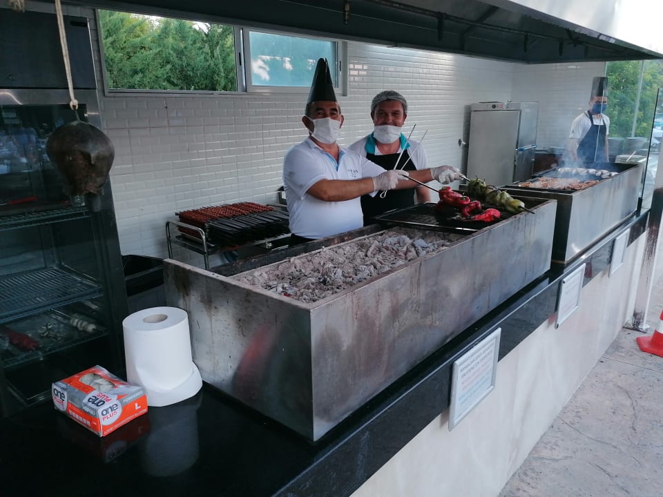 Gastro Saturn Palace Resort Hotel