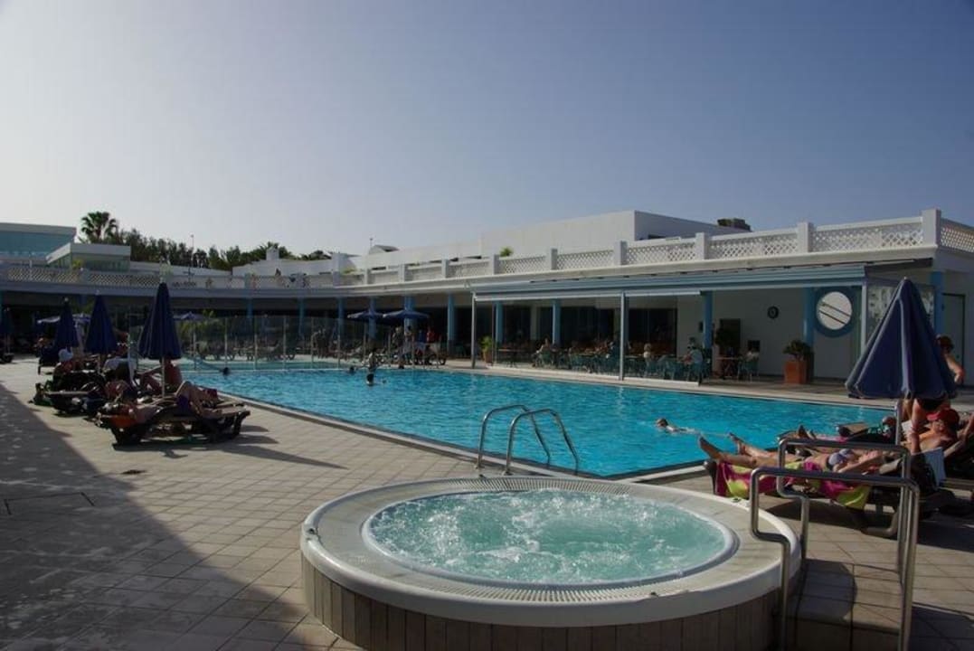 Schöner Pool mit Petrischale Hotel Las Costas