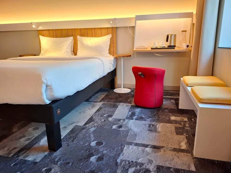 Zimmer ibis Lviv Center