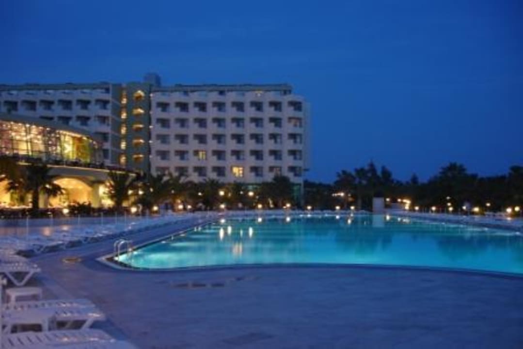 Poolaufnahme VONRESORT Golden Coast