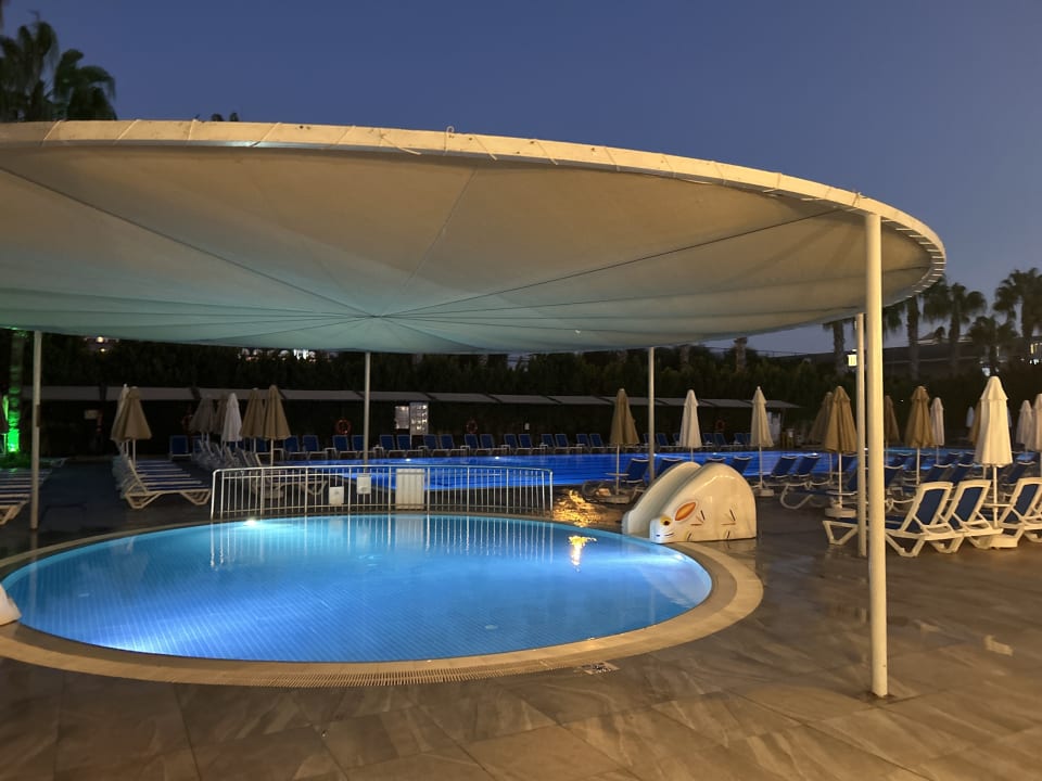 Pool Hane Family Resort