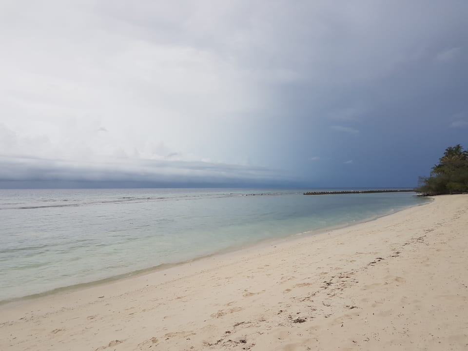 Strand Kuredu Island Resort & Spa