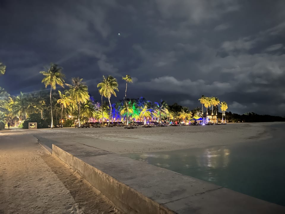 Außenansicht Kuredu Island Resort & Spa