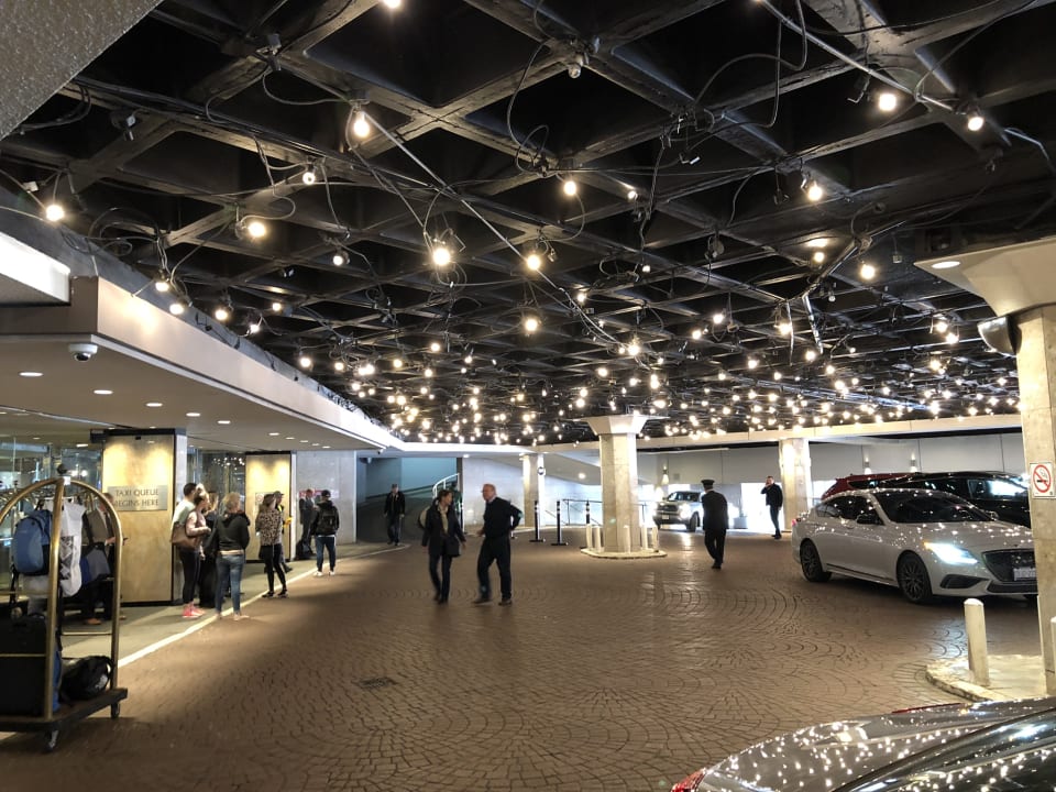 Lobby Hotel The Westin Harbor Castle