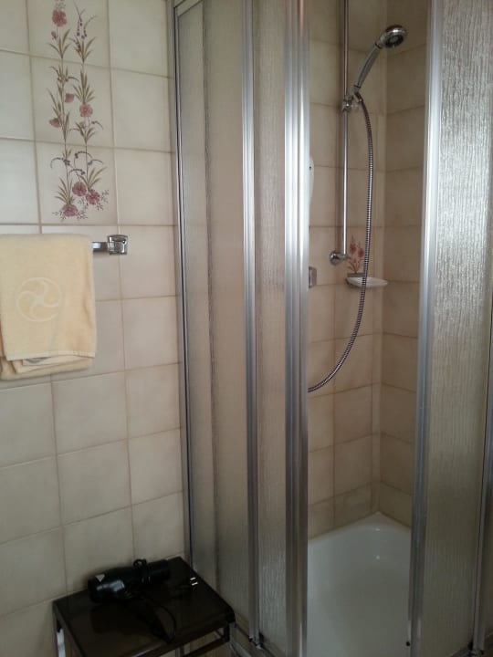 Dusche Leiners Familienhotel